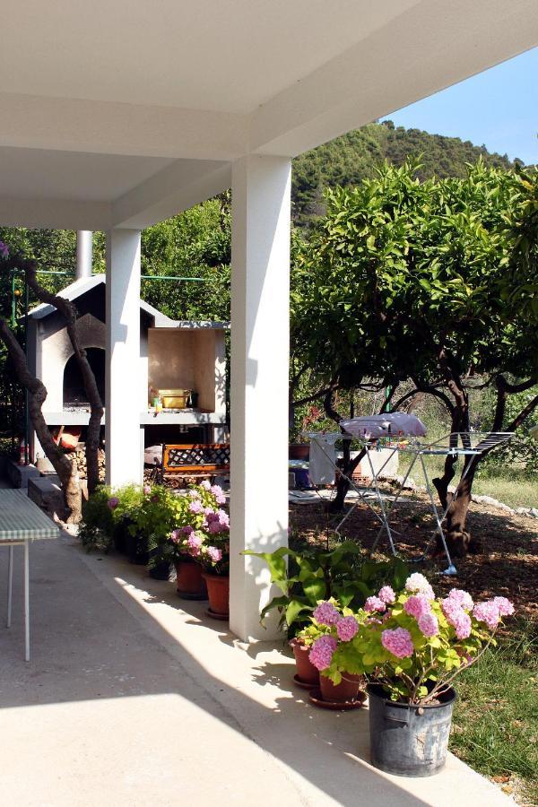 Apartments By The Sea Drvenik Donja Vala, Makarska - 6701 ภายนอก รูปภาพ