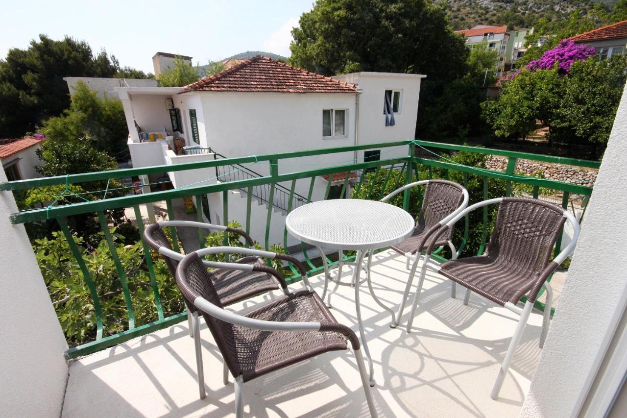 Apartments By The Sea Drvenik Donja Vala, Makarska - 6701 ภายนอก รูปภาพ
