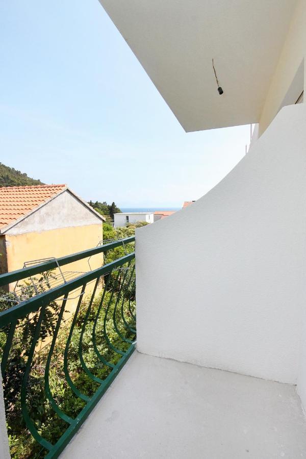 Apartments By The Sea Drvenik Donja Vala, Makarska - 6701 ภายนอก รูปภาพ