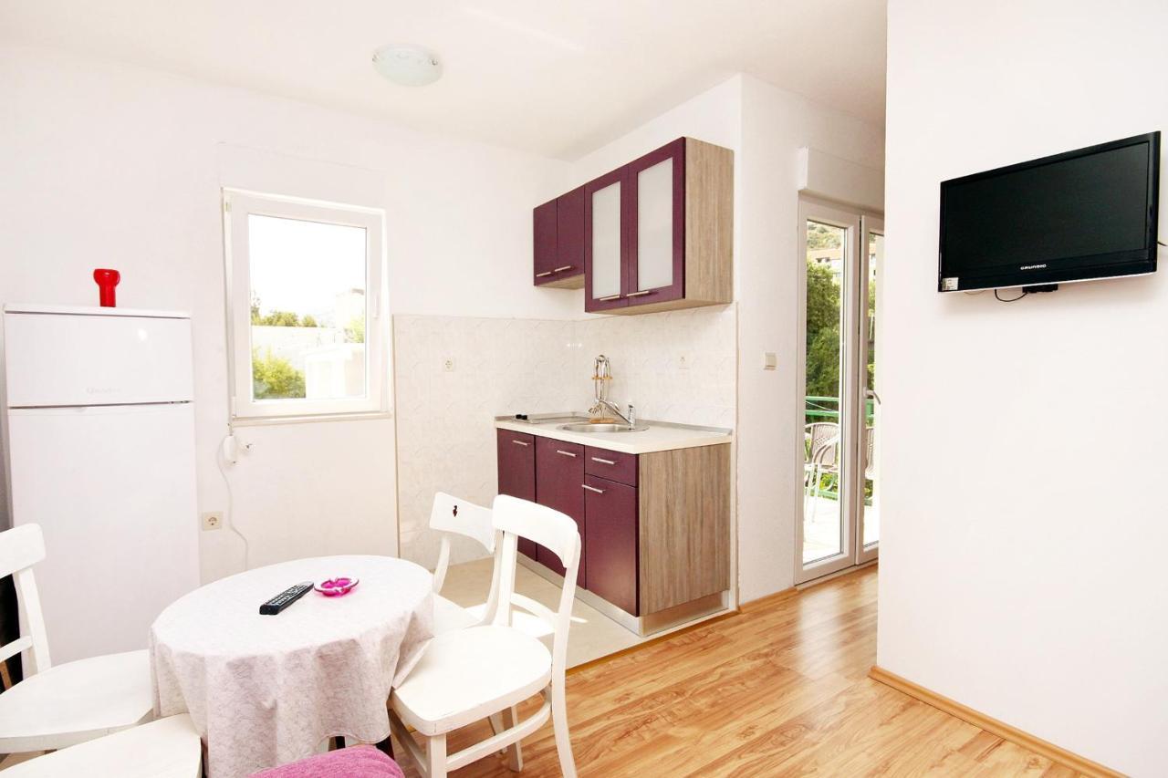 Apartments By The Sea Drvenik Donja Vala, Makarska - 6701 ภายนอก รูปภาพ
