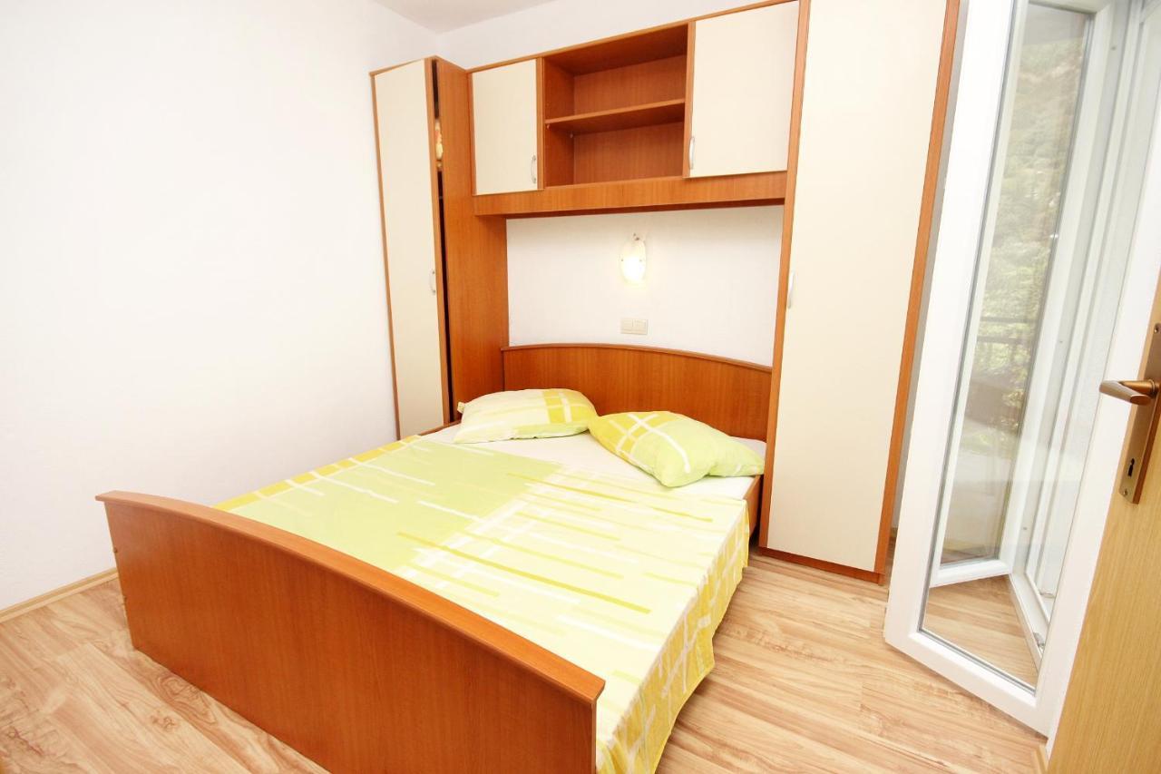 Apartments By The Sea Drvenik Donja Vala, Makarska - 6701 ภายนอก รูปภาพ