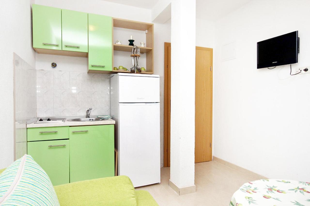 Apartments By The Sea Drvenik Donja Vala, Makarska - 6701 ภายนอก รูปภาพ