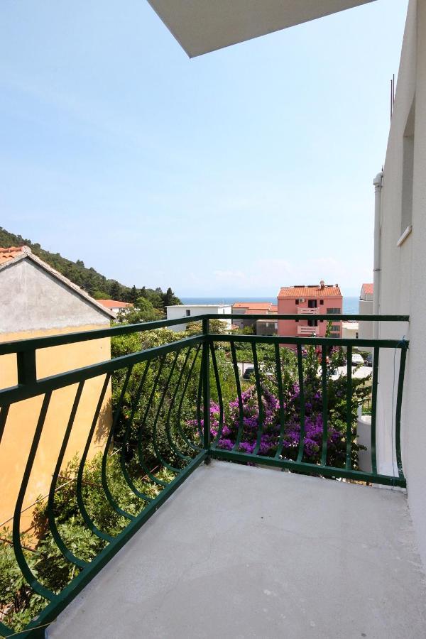 Apartments By The Sea Drvenik Donja Vala, Makarska - 6701 ภายนอก รูปภาพ