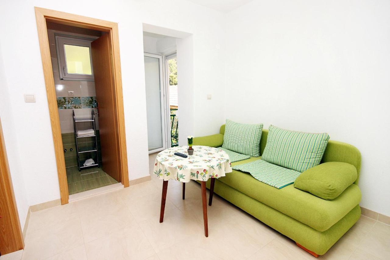 Apartments By The Sea Drvenik Donja Vala, Makarska - 6701 ภายนอก รูปภาพ