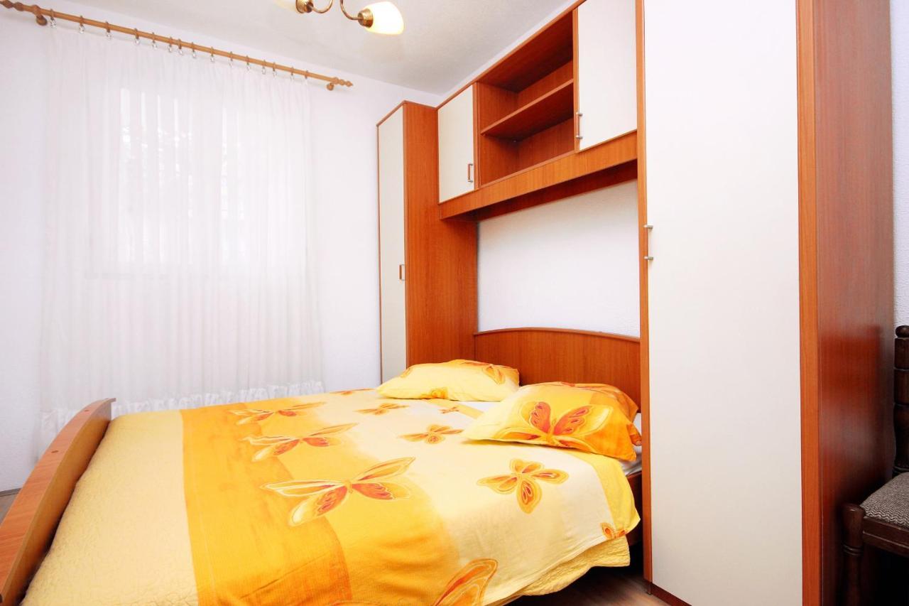 Apartments By The Sea Drvenik Donja Vala, Makarska - 6701 ภายนอก รูปภาพ
